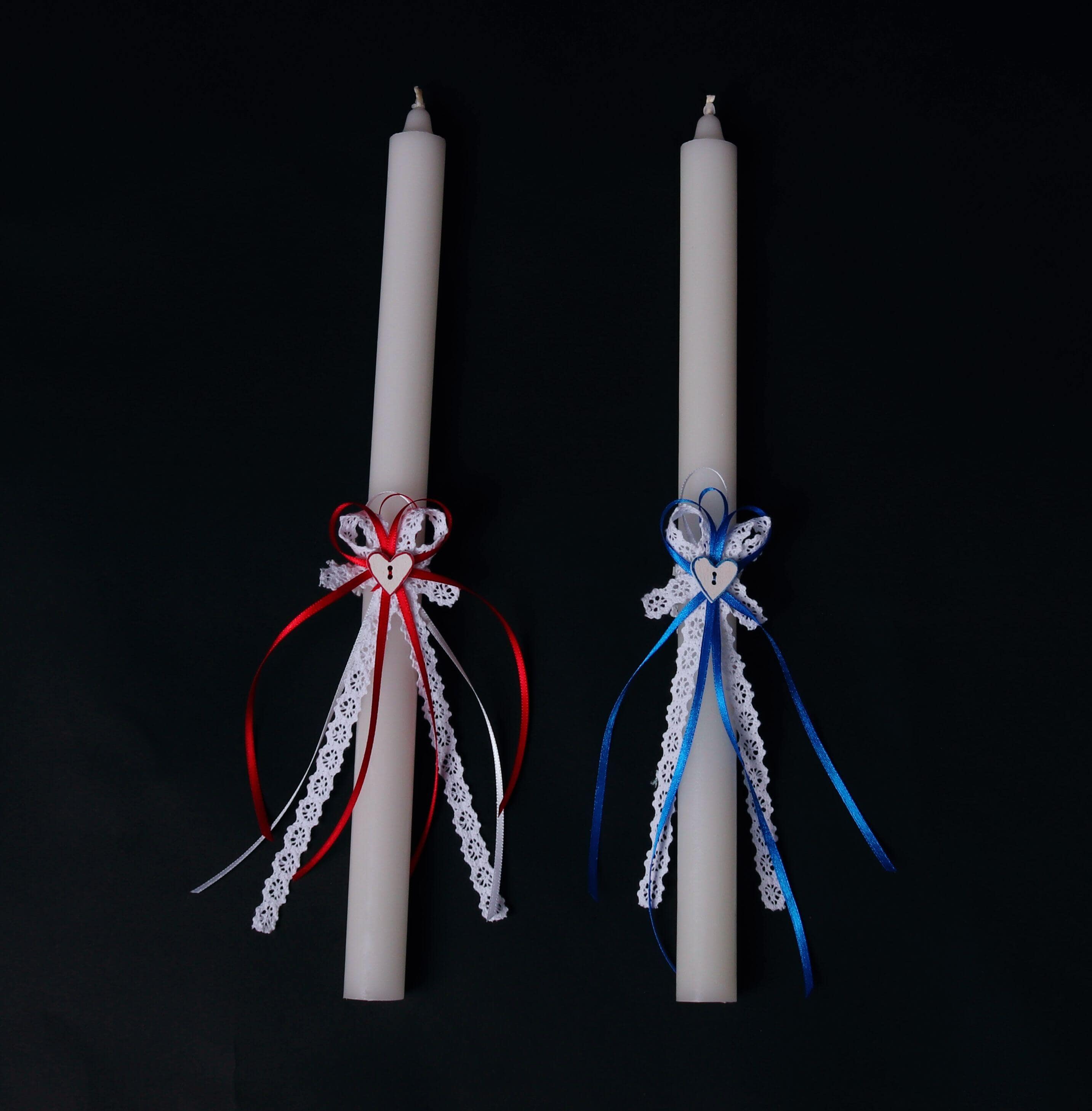 Baptism candles with lace decoration